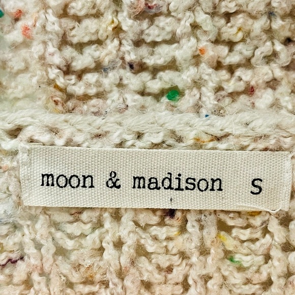 Moon & Madison Beige Speckled Confetti Cowl Neck Cropped Sweater Women's Small - Picture 7 of 11
